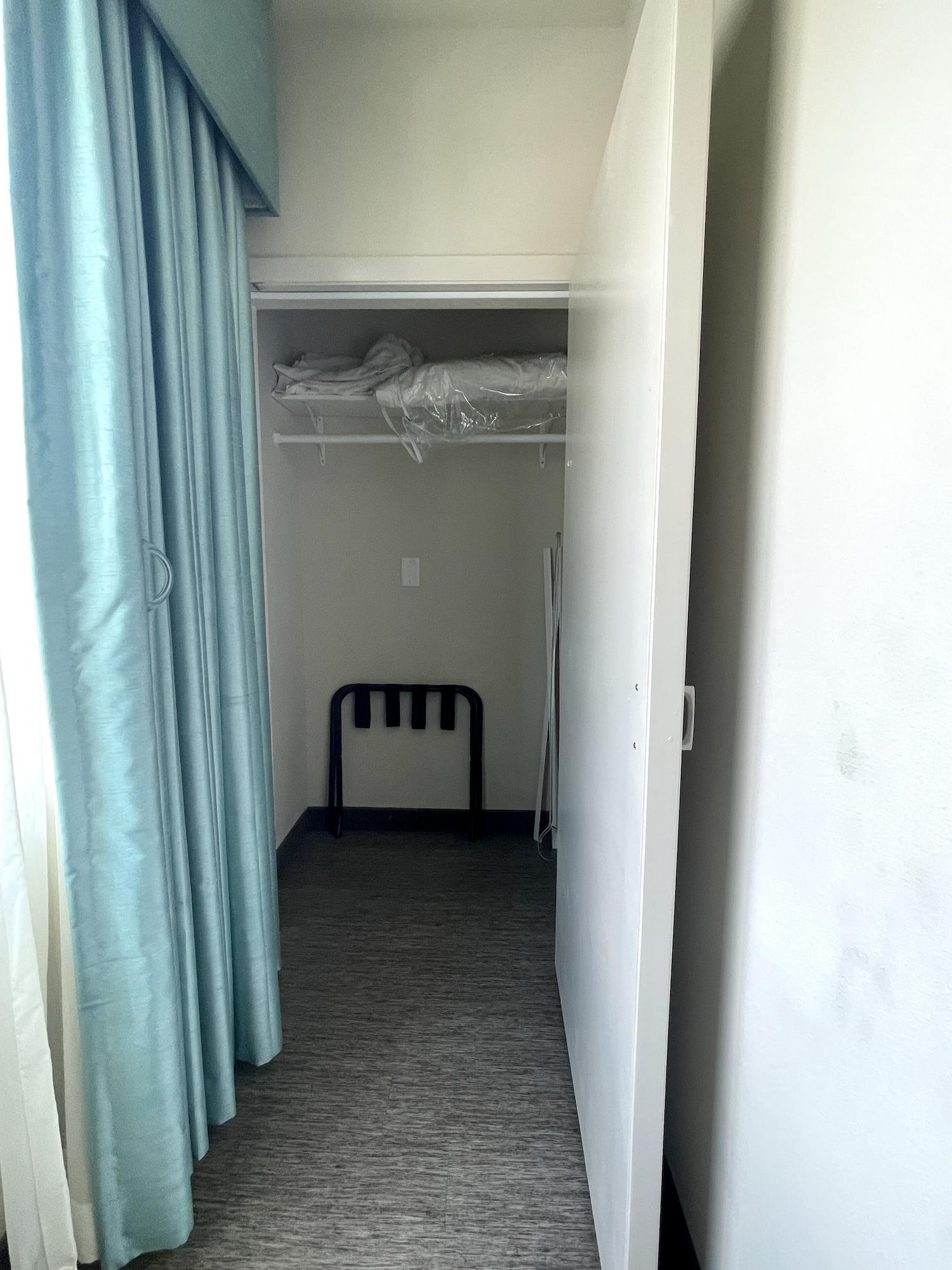 Red Roof Inn Plus & Suites טאמפה מראה חיצוני תמונה