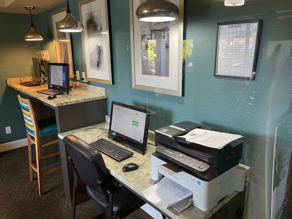 Red Roof Inn Plus & Suites טאמפה מראה חיצוני תמונה
