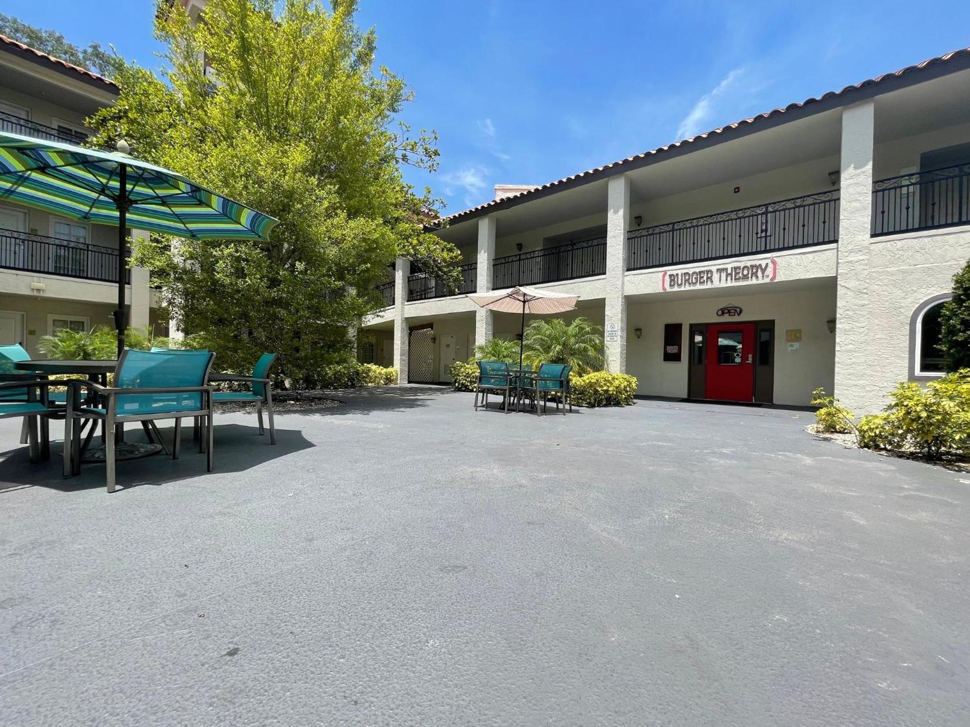 Red Roof Inn Plus & Suites טאמפה מראה חיצוני תמונה