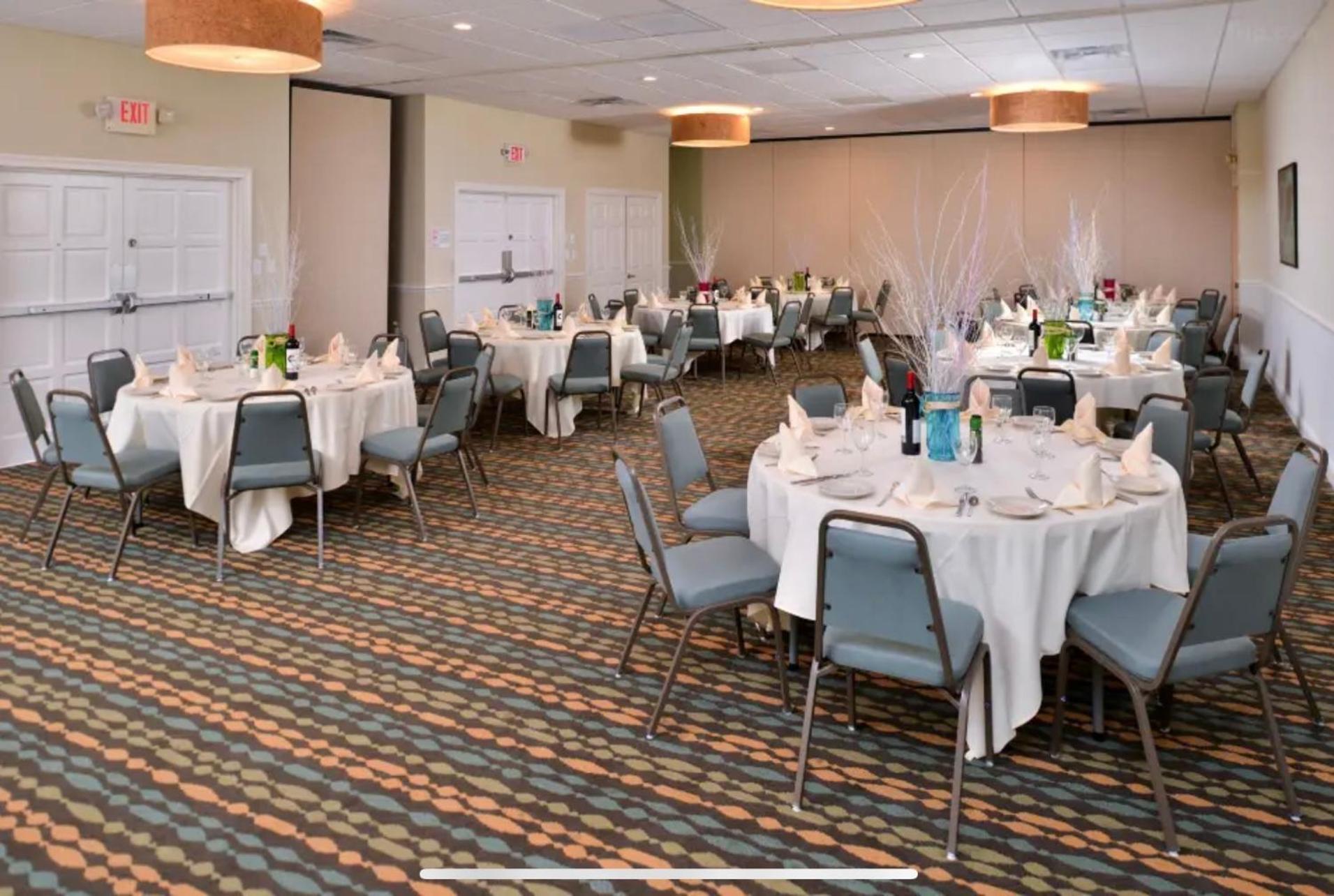 Red Roof Inn Plus & Suites טאמפה מראה חיצוני תמונה