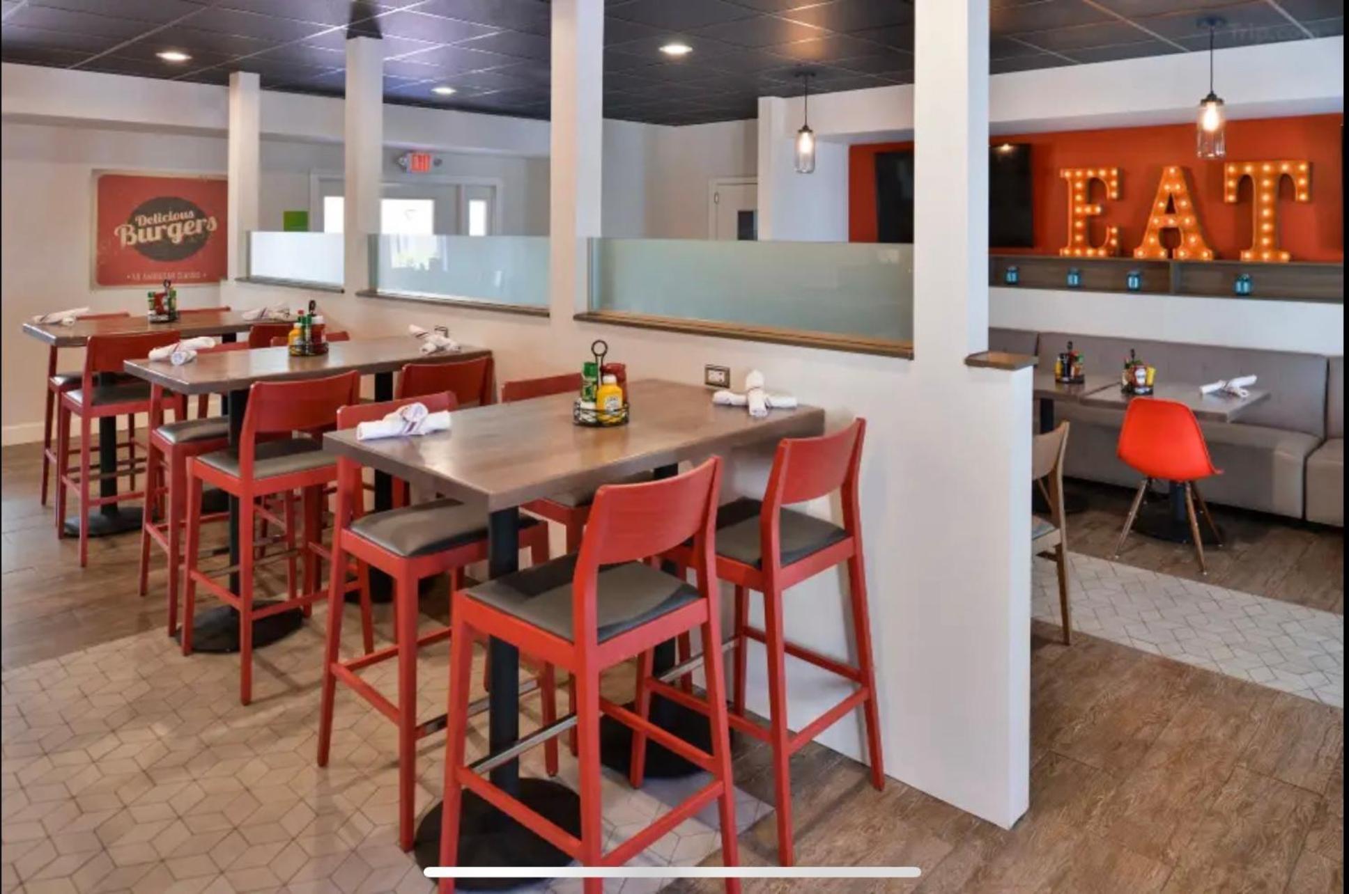 Red Roof Inn Plus & Suites טאמפה מראה חיצוני תמונה